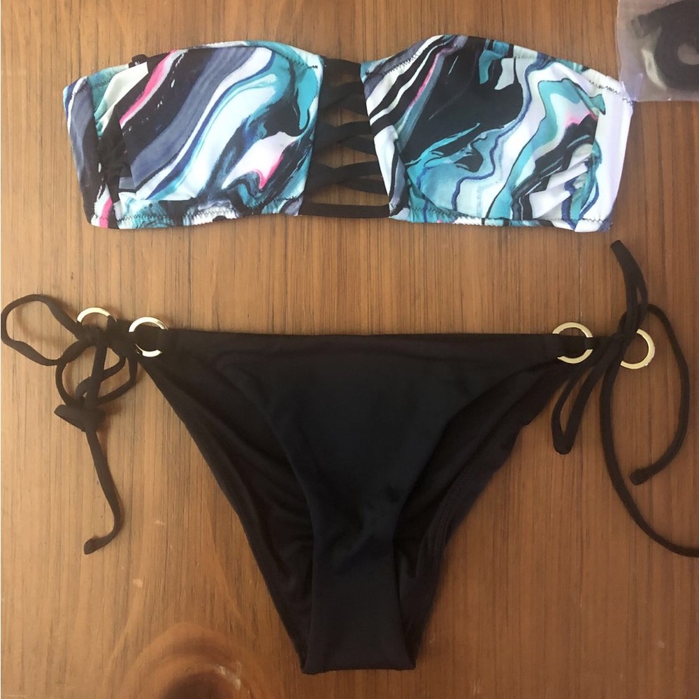 Victoria’s Secret Swim Bikini top/Bottom set “size: S”  NEW